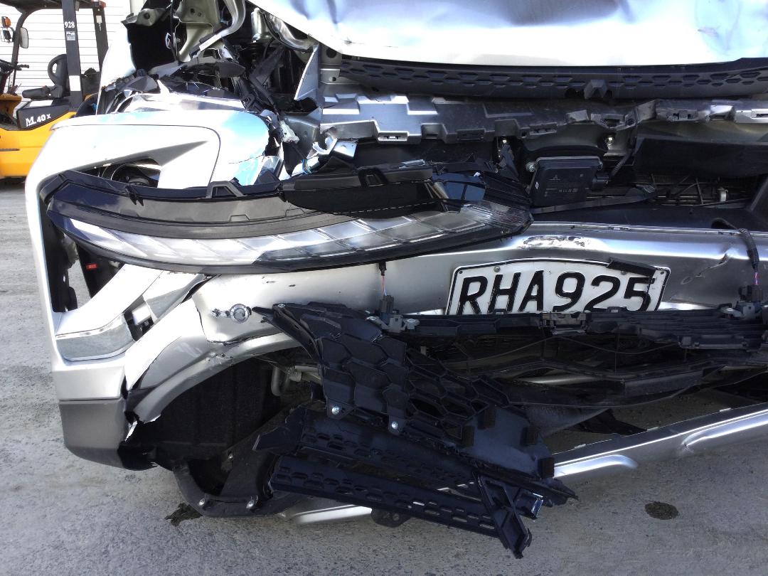 Photo '12' of Mitsubishi Eclipse Cross XLS