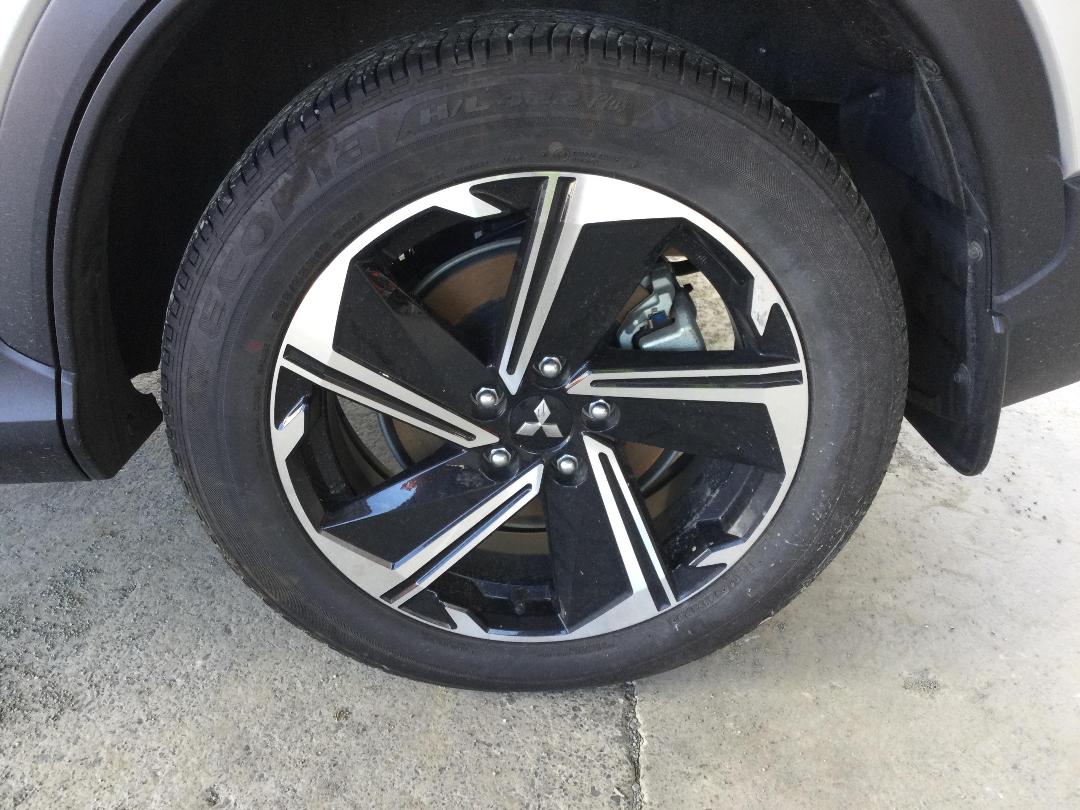 Photo '23' of Mitsubishi Eclipse Cross XLS