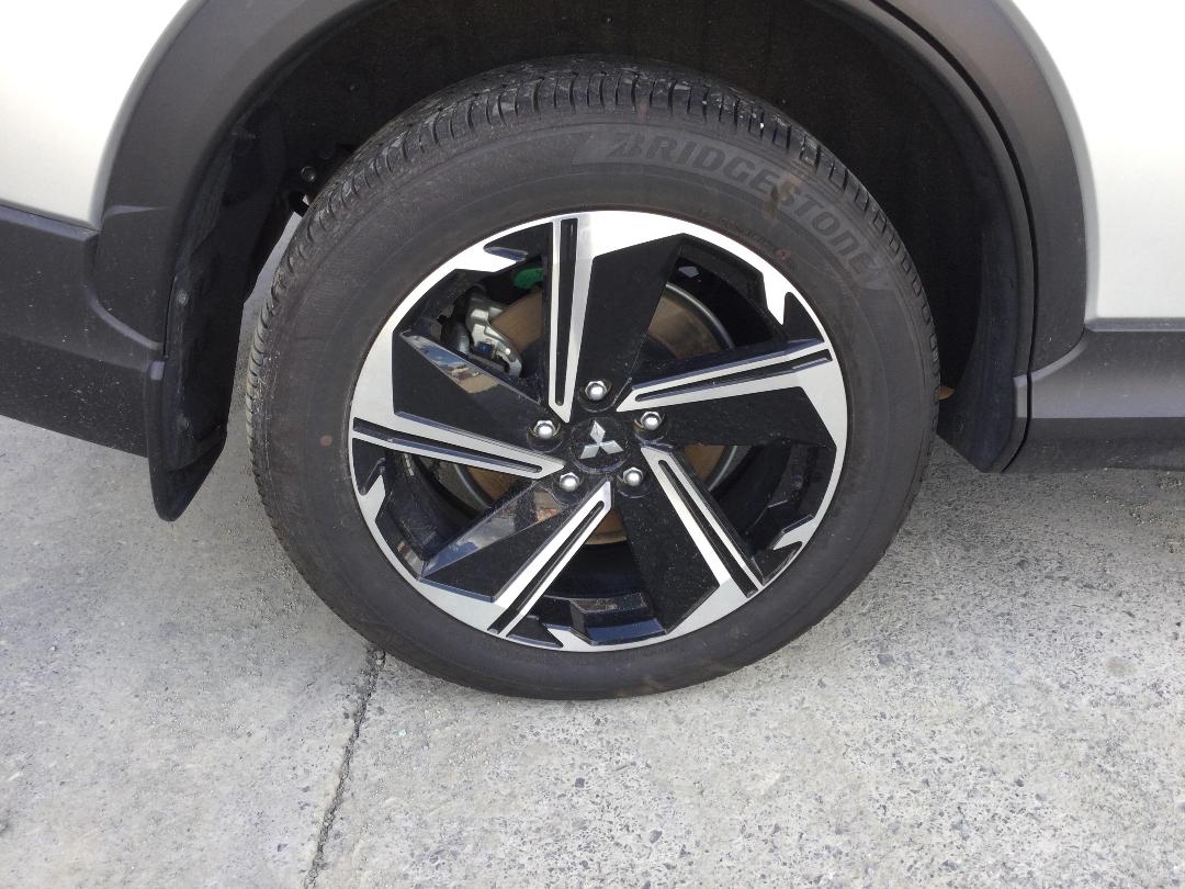 Photo '24' of Mitsubishi Eclipse Cross XLS