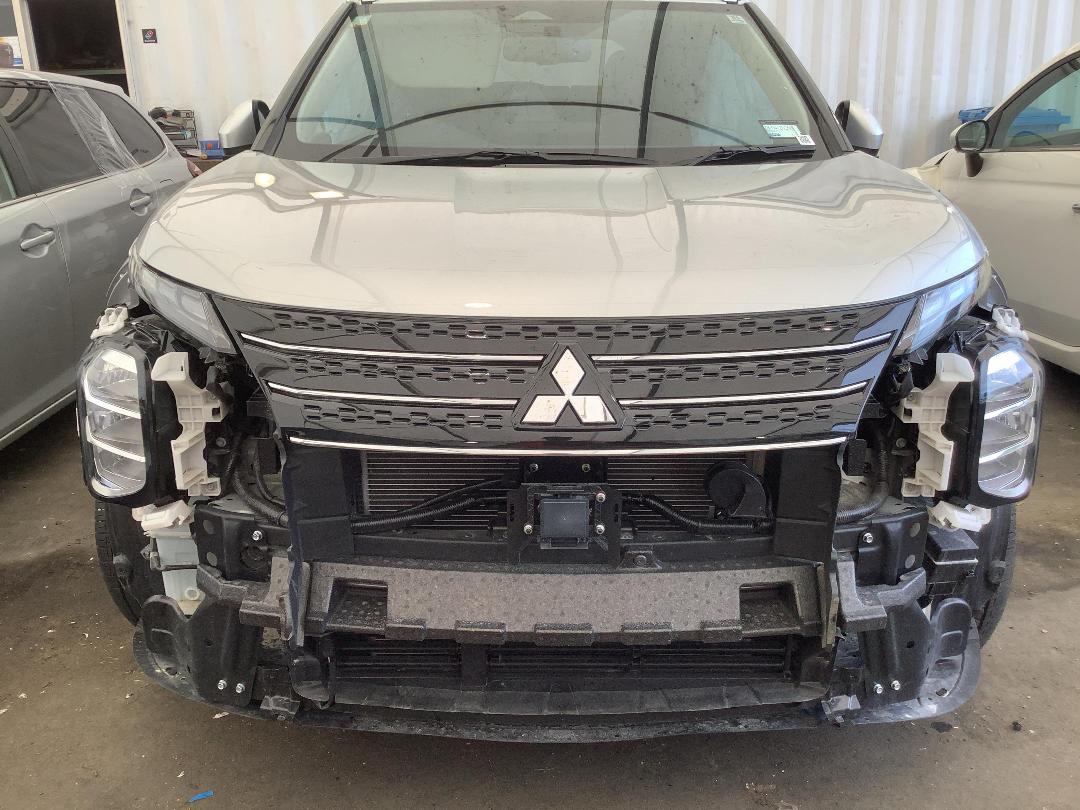 Photo '3' of Mitsubishi Outlander XLS