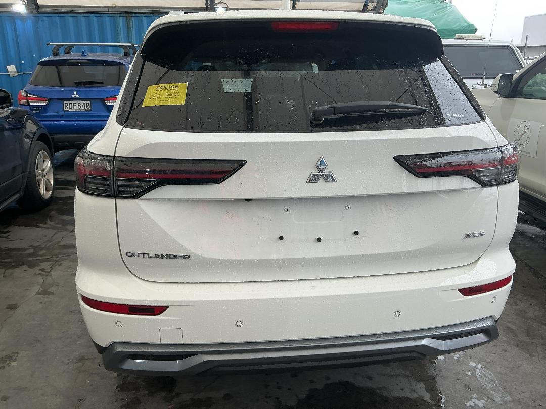 Photo '4' of Mitsubishi Outlander XLS