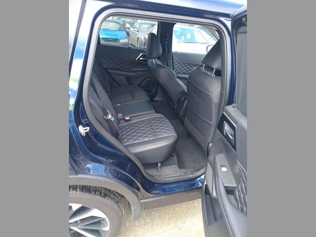 Photo '10' of Mitsubishi Outlander VRX