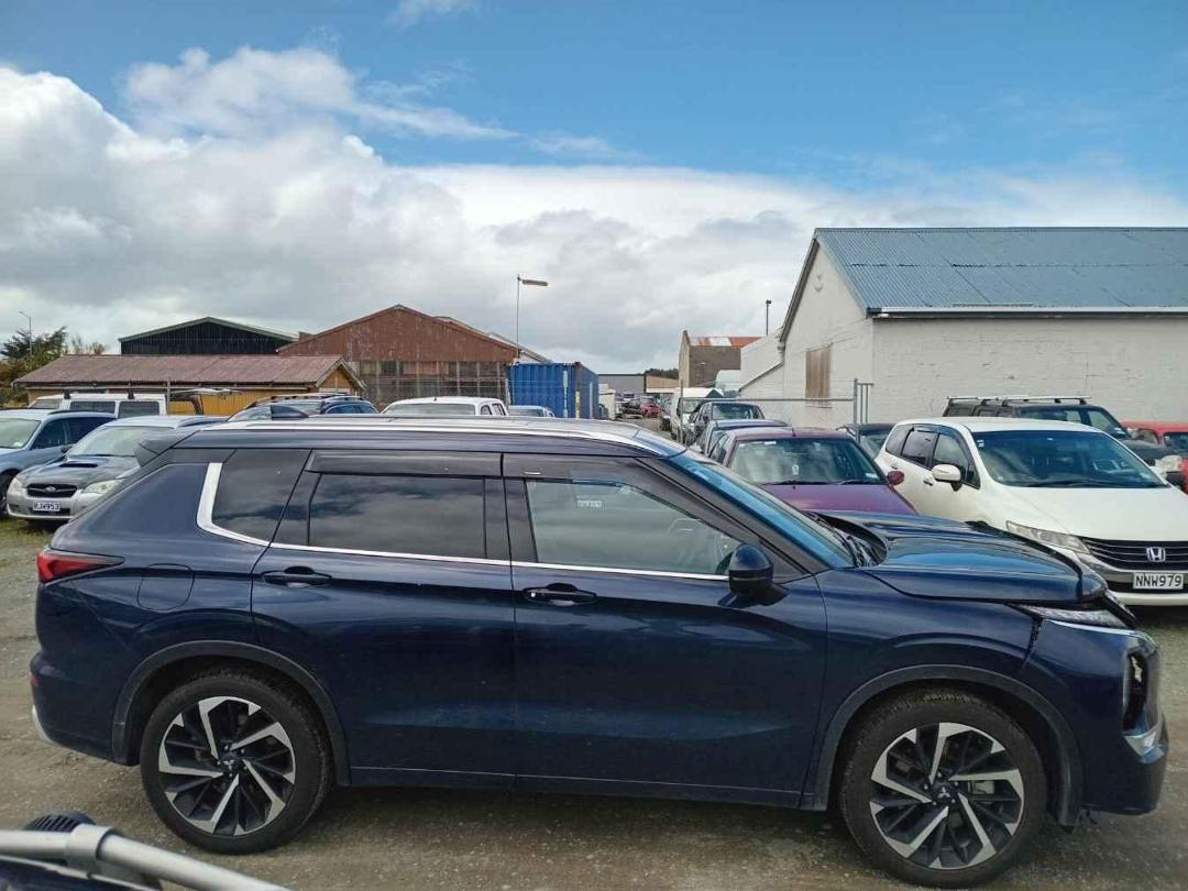 Photo '3' of Mitsubishi Outlander VRX