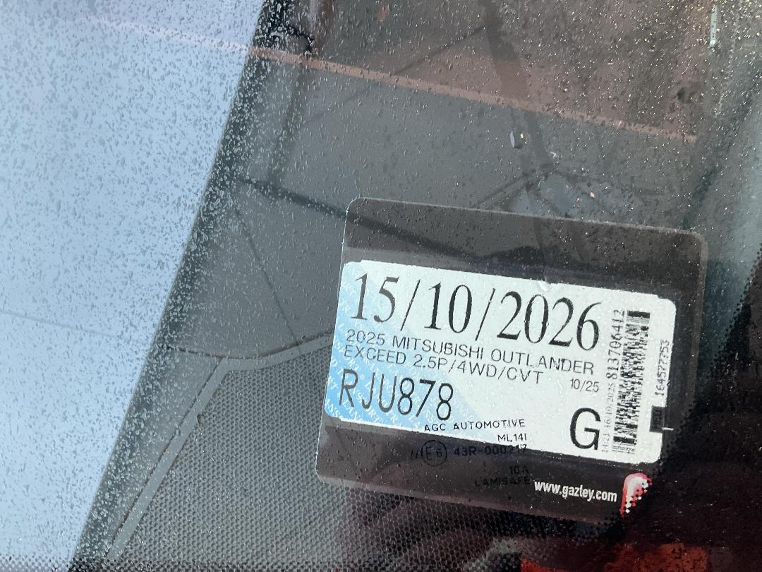 Photo '13' of Mitsubishi Outlander Exceed Photo '13' of Mitsubishi Outlander Exceed