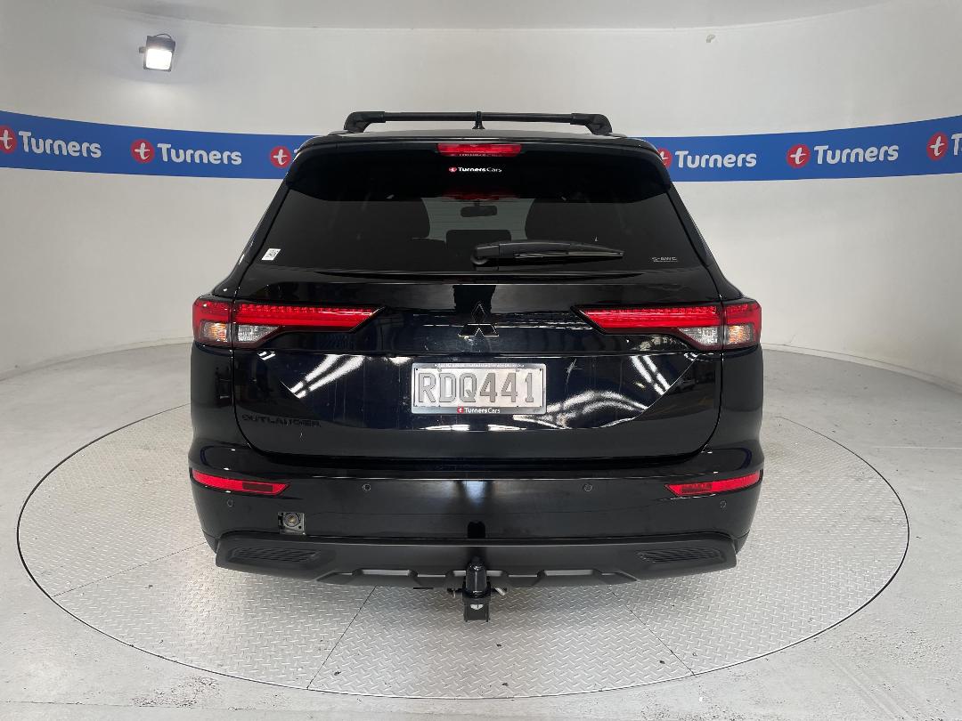 Photo '6' of Mitsubishi Outlander