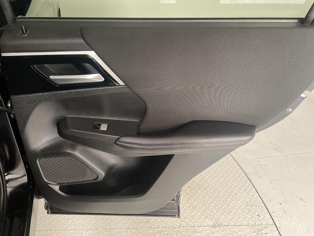 Photo '19' of Mitsubishi Outlander