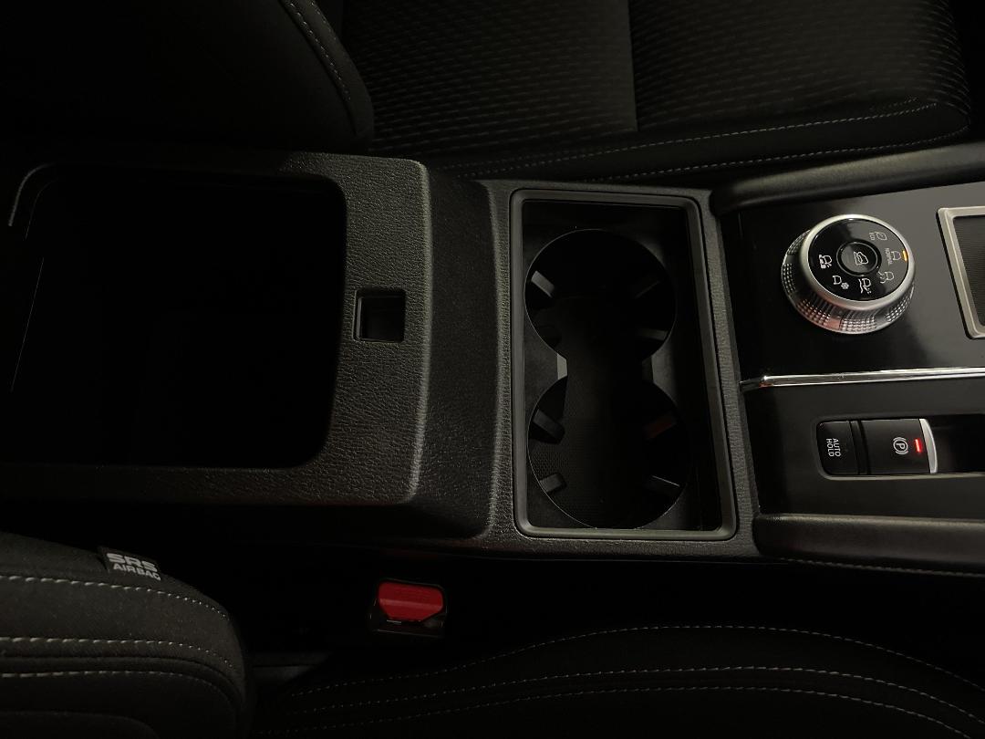 Photo '32' of Mitsubishi Outlander