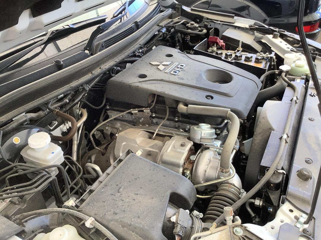 Photo '15' of Mitsubishi Pajero Sport Vrxb