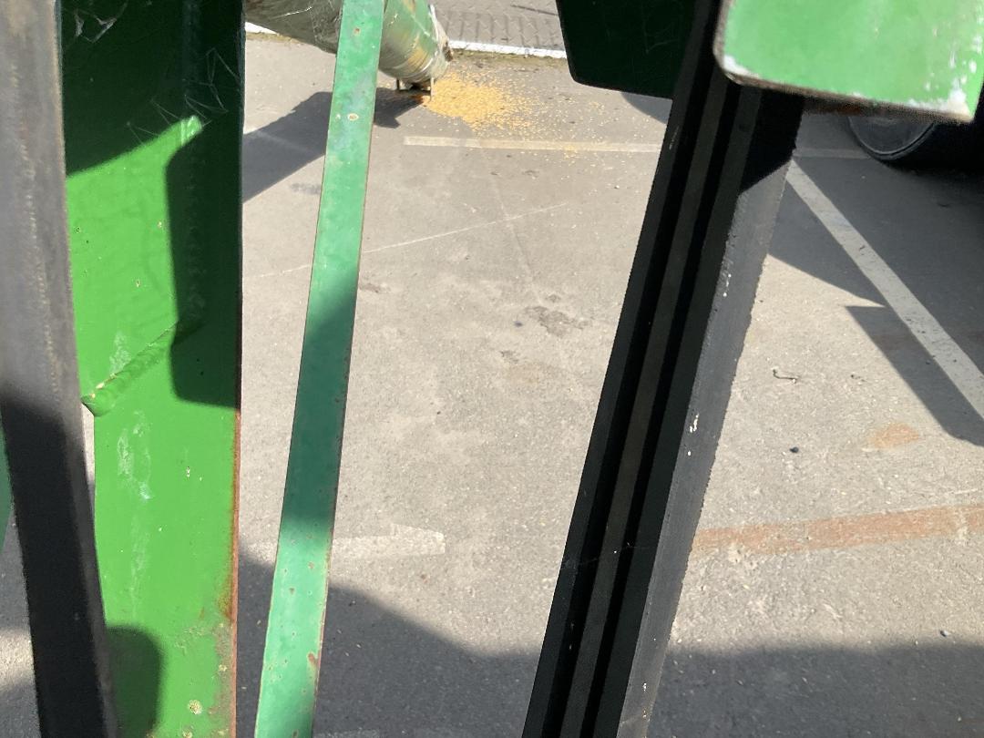 Photo '12' of Mobile Grain Auger Other Machine Photo '12' of Mobile Grain Auger Other Machine