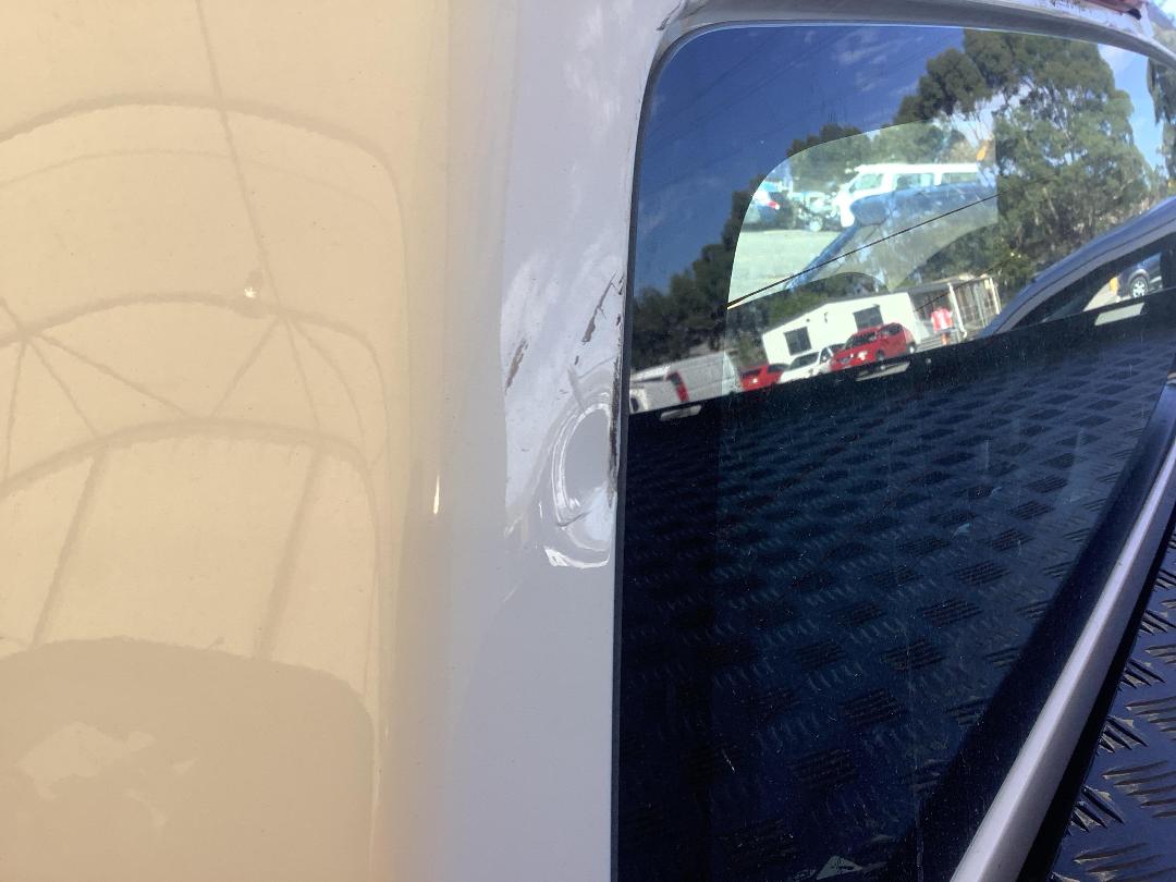 Photo '12' of Nissan Navara SL