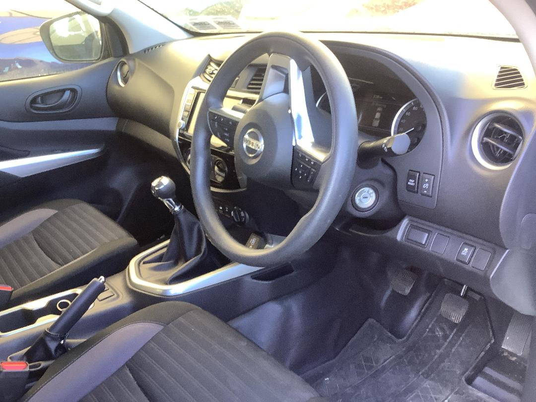 Photo '17' of Nissan Navara SL