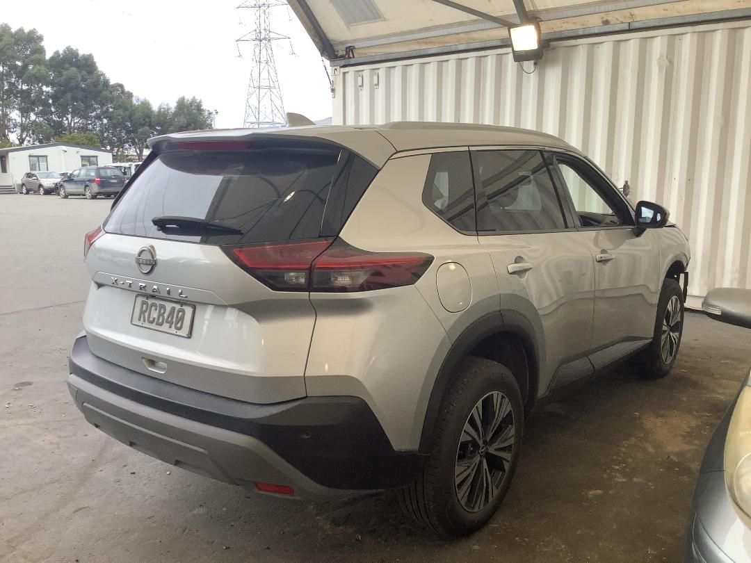 Photo '6' of Nissan X-Trail ST-L