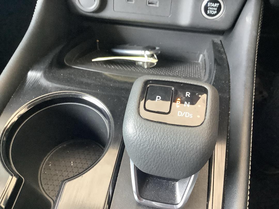 Photo '16' of Nissan X-Trail ST-L