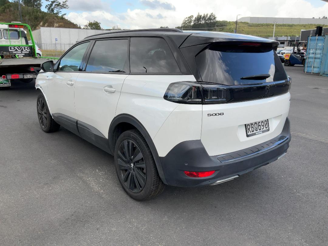 Photo '5' of Peugeot 5008 GT