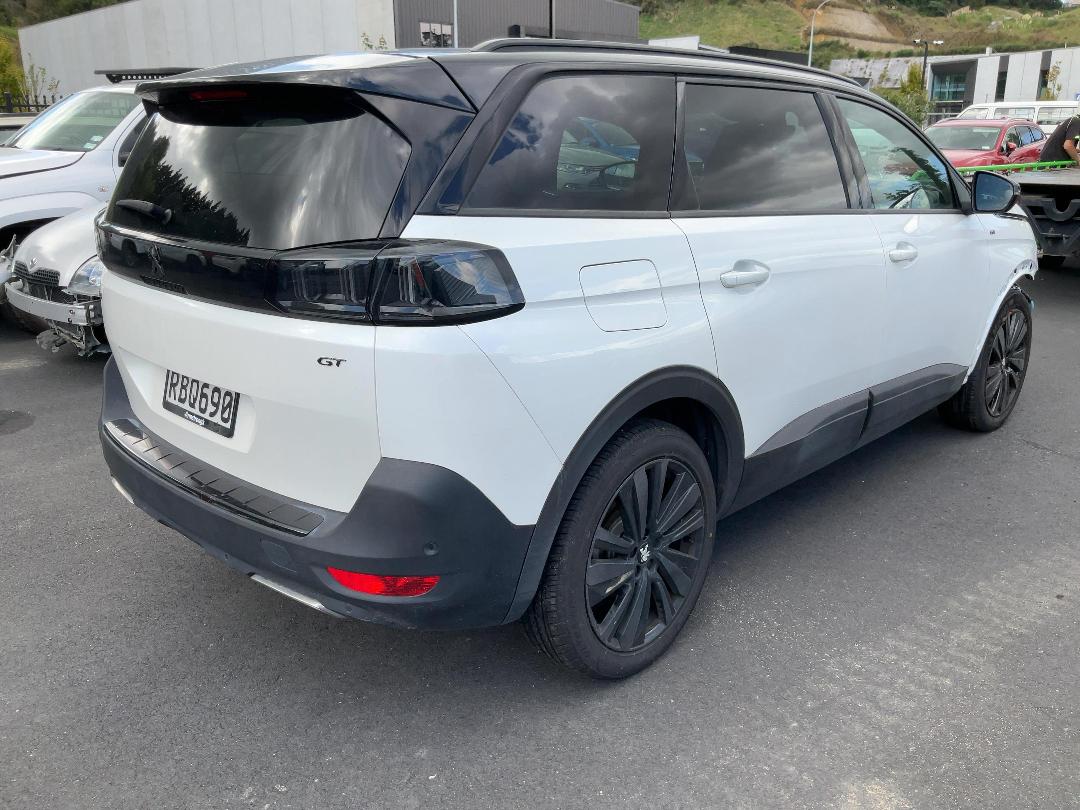 Photo '7' of Peugeot 5008 GT