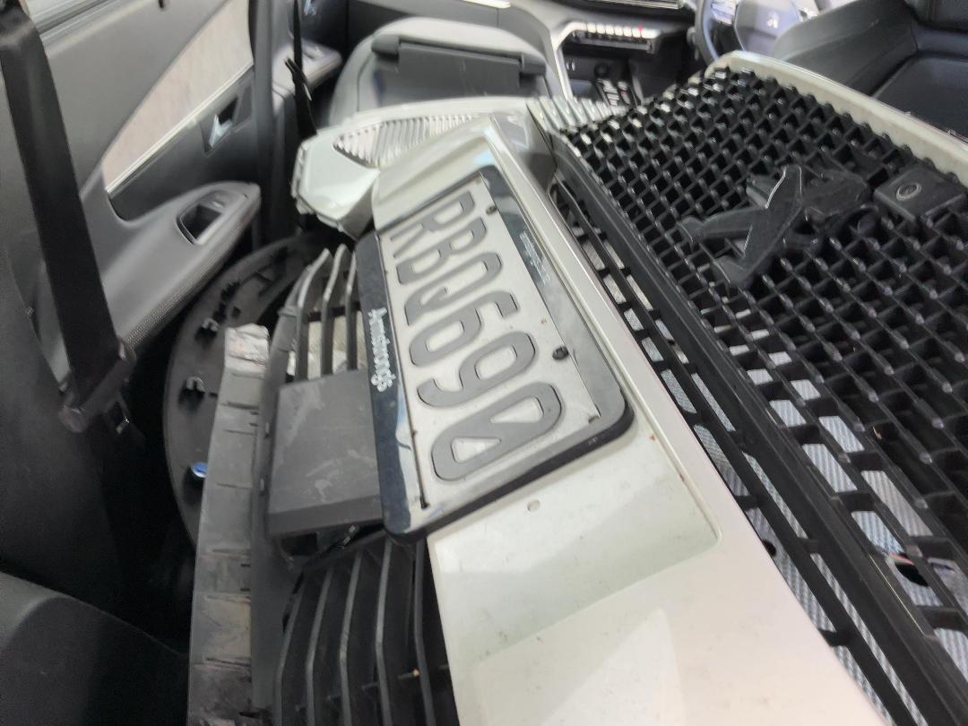 Photo '20' of Peugeot 5008 GT