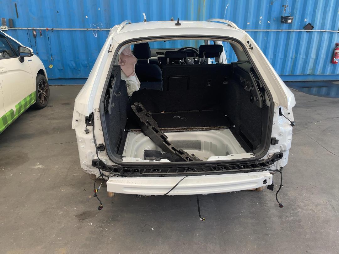 Photo '7' of Skoda Superb WGN Ambition 162KW