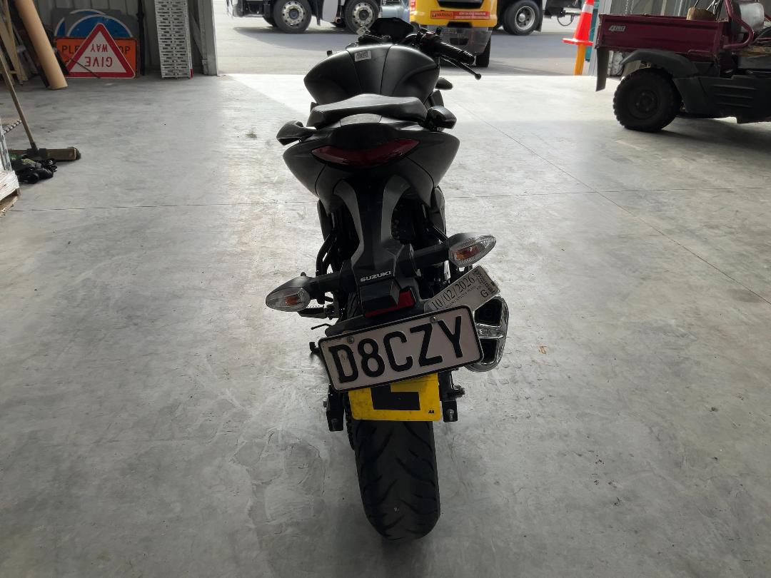 Photo '7' of Suzuki GSX250 RLM5