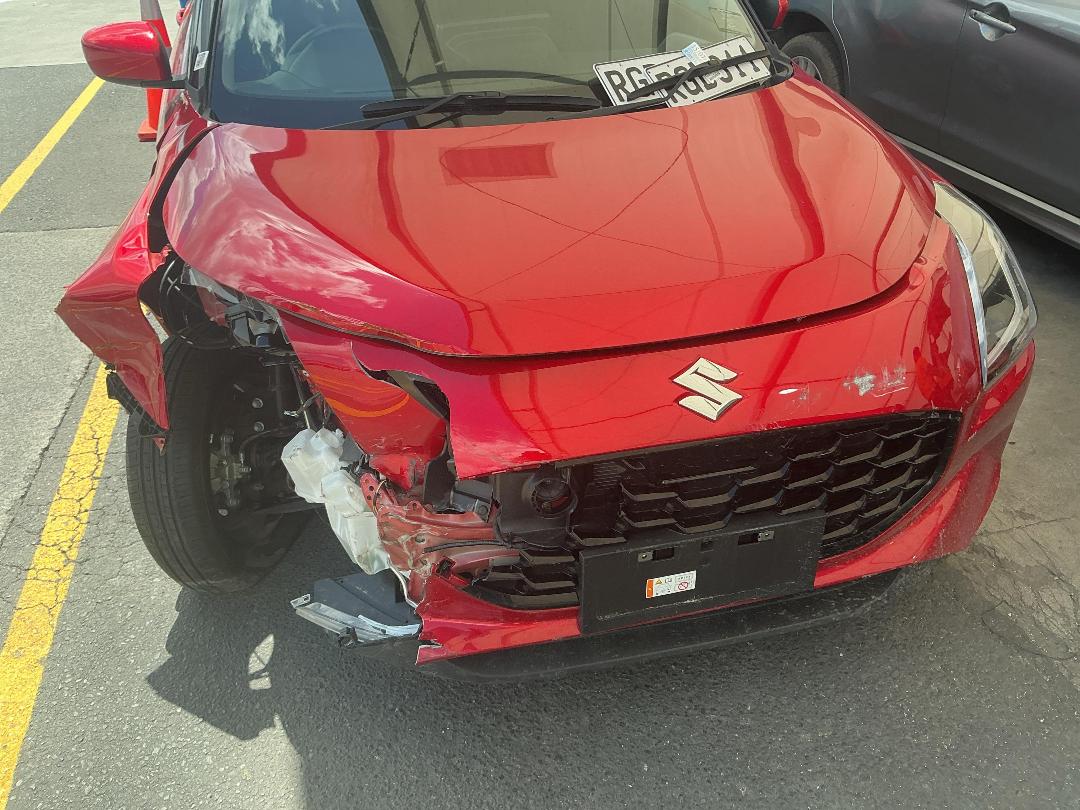 Photo '5' of Suzuki Swift Glsc Photo '5' of Suzuki Swift Glsc