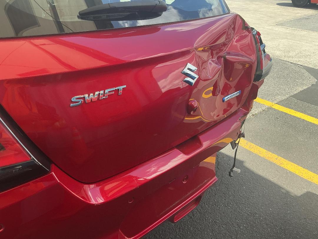 Photo '12' of Suzuki Swift Glsc Photo '12' of Suzuki Swift Glsc