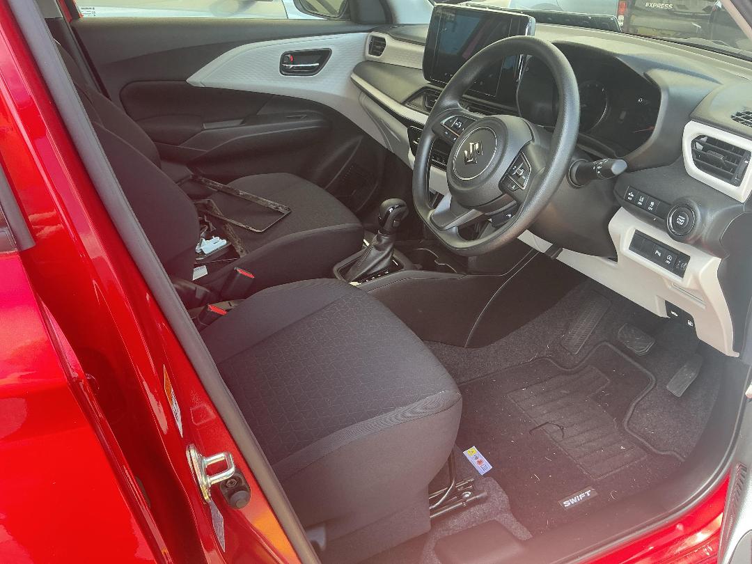 Photo '19' of Suzuki Swift Glsc Photo '19' of Suzuki Swift Glsc