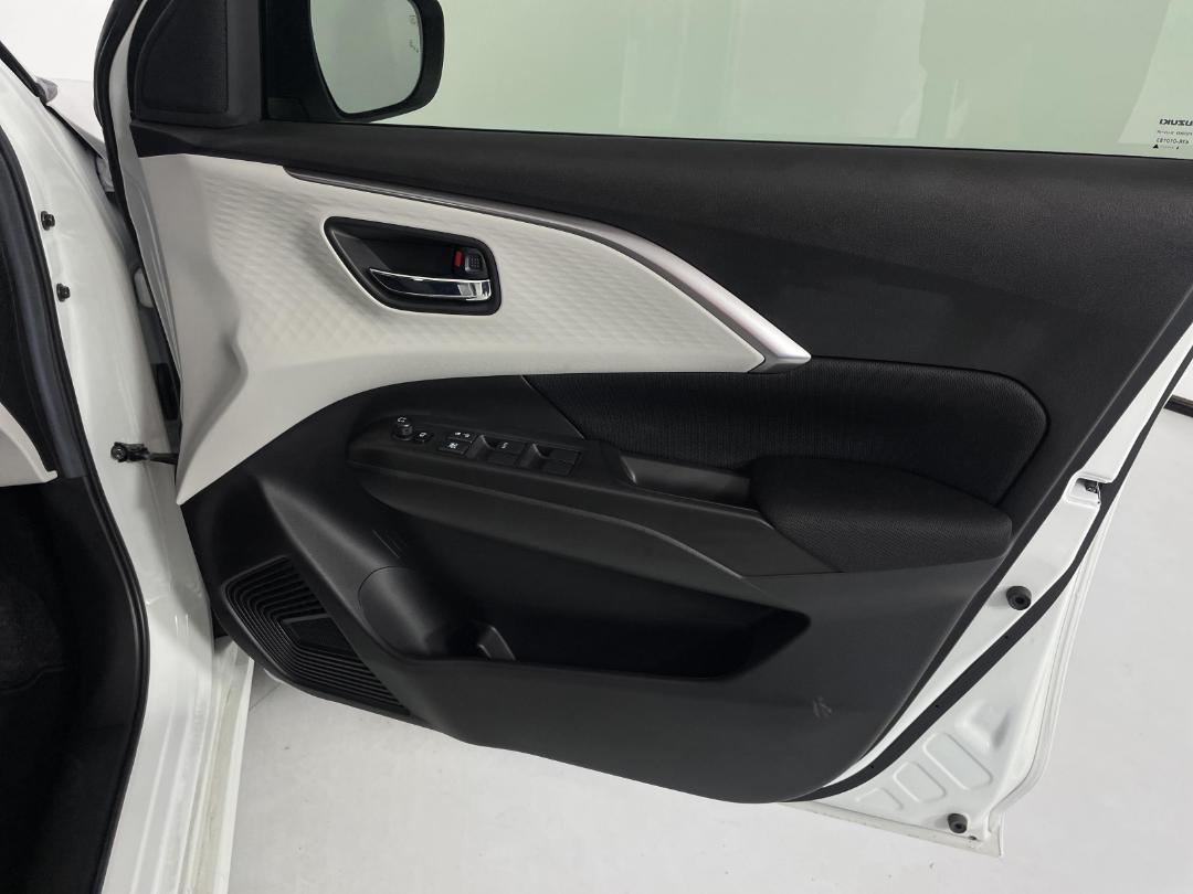 Photo '15' of Suzuki Swift