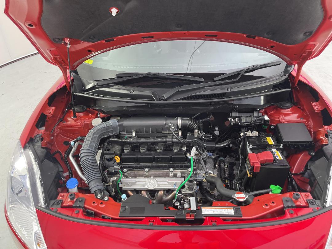 Photo '13' of Suzuki Swift