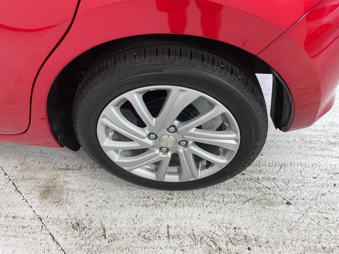 Photo '11' of Suzuki Swift