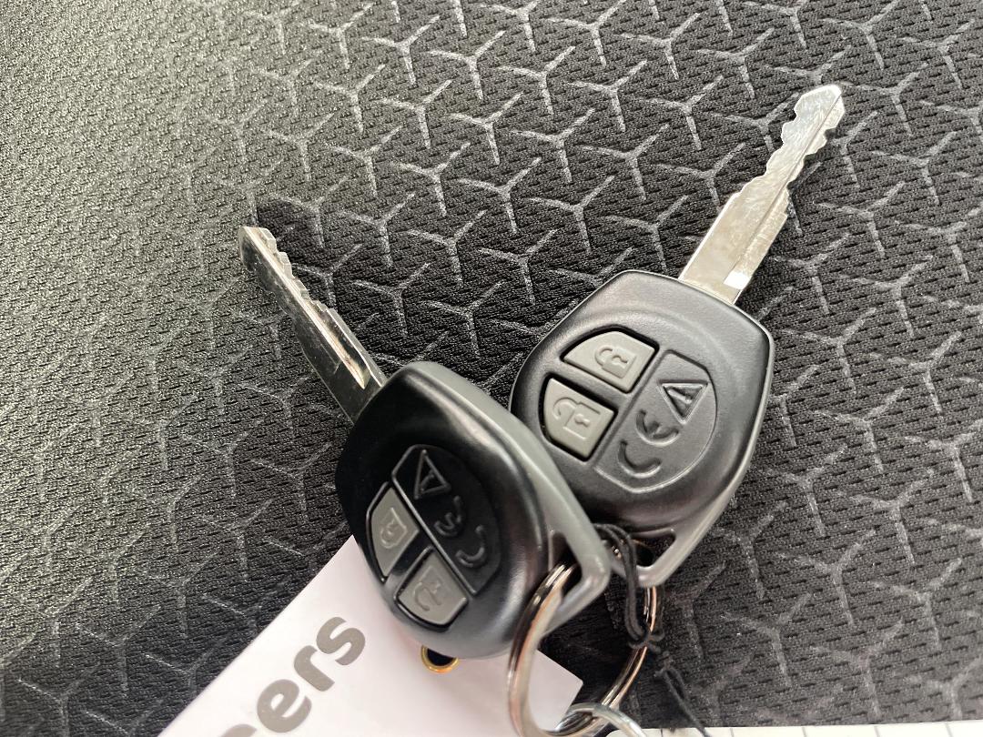 Photo '22' of Suzuki Swift