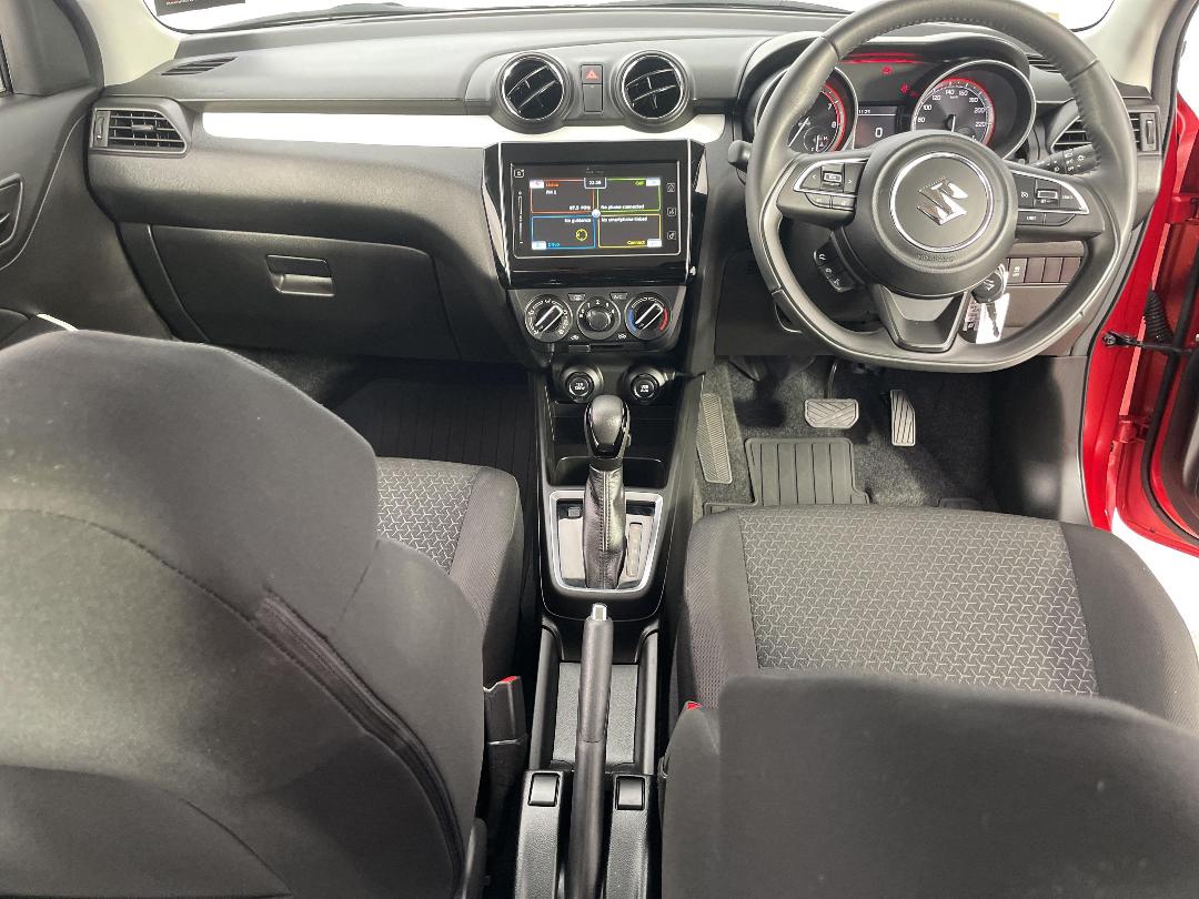 Photo '17' of Suzuki Swift