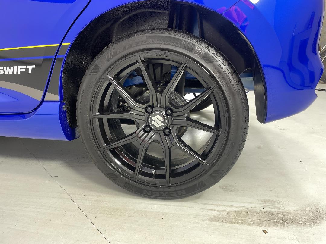 Photo '11' of Suzuki Swift Photo '11' of Suzuki Swift