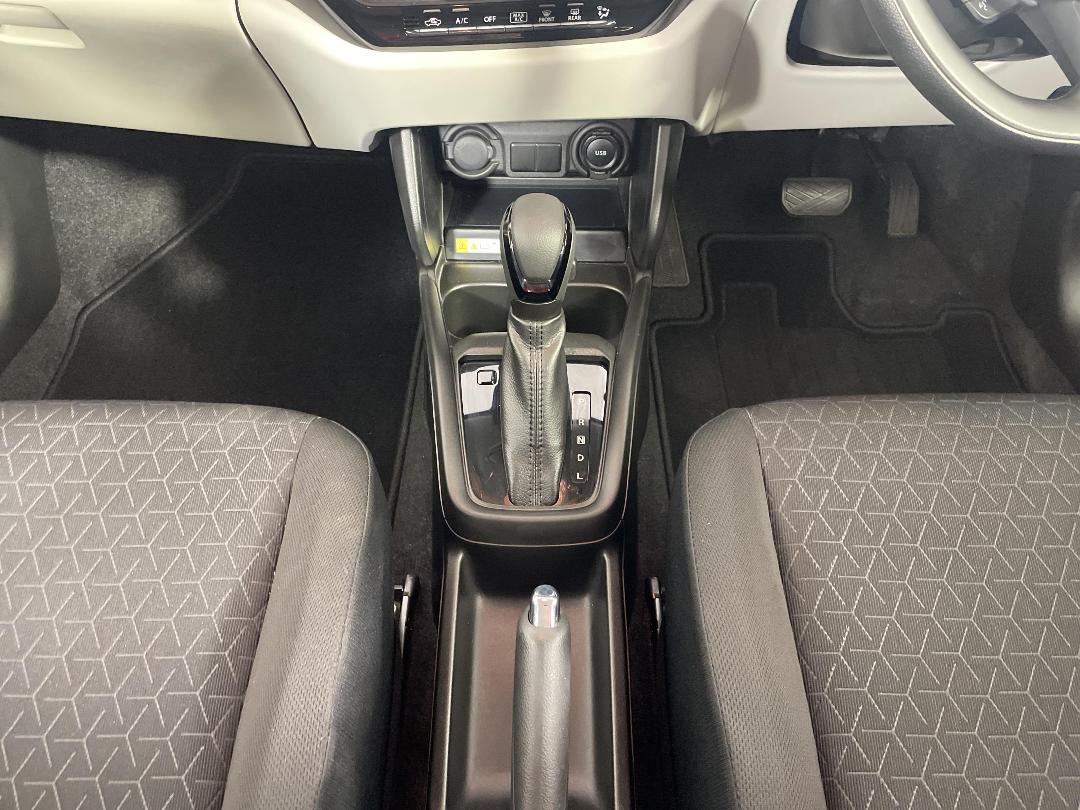 Photo '18' of Suzuki Swift Photo '18' of Suzuki Swift