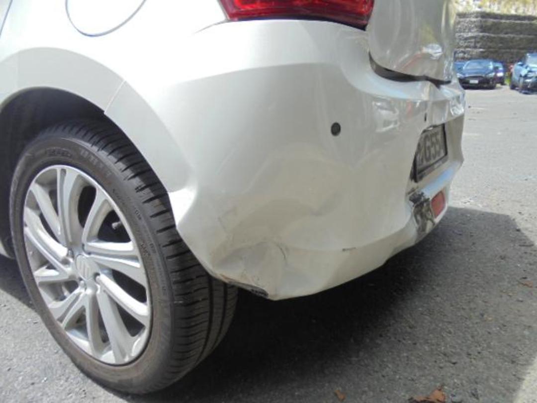 Photo '5' of Suzuki Swift GLX Hybrid