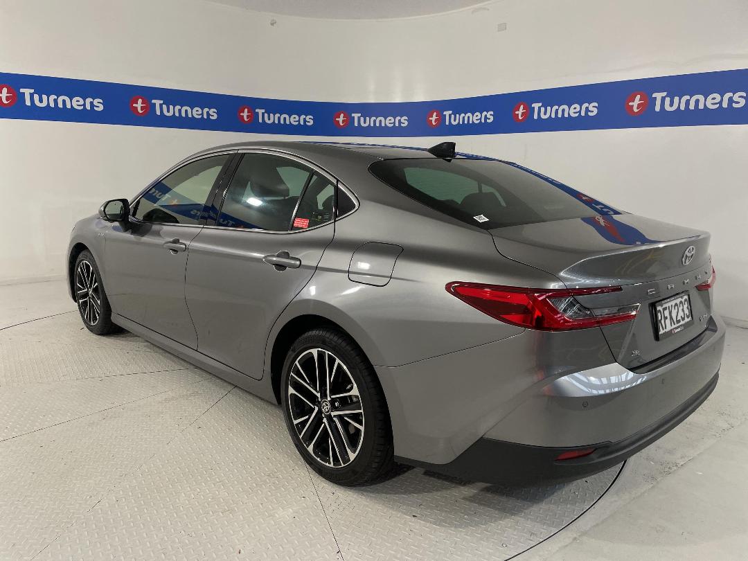 Photo '5' of Toyota Camry Photo '5' of Toyota Camry