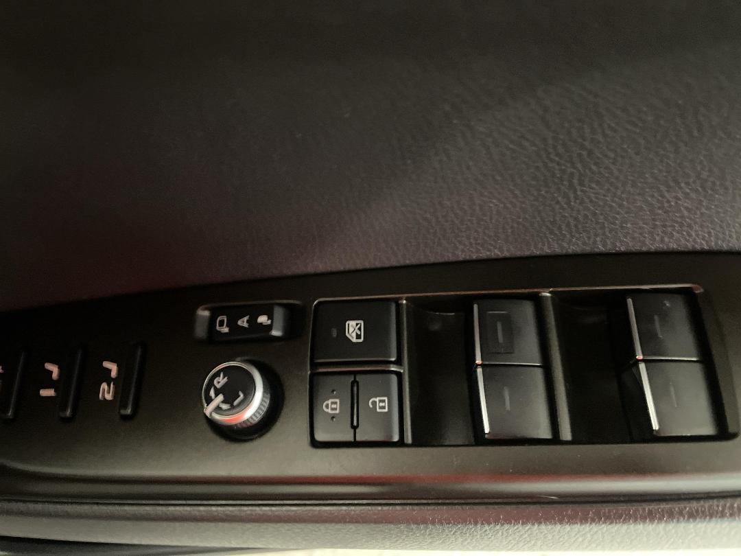 Photo '23' of Toyota Camry Photo '23' of Toyota Camry