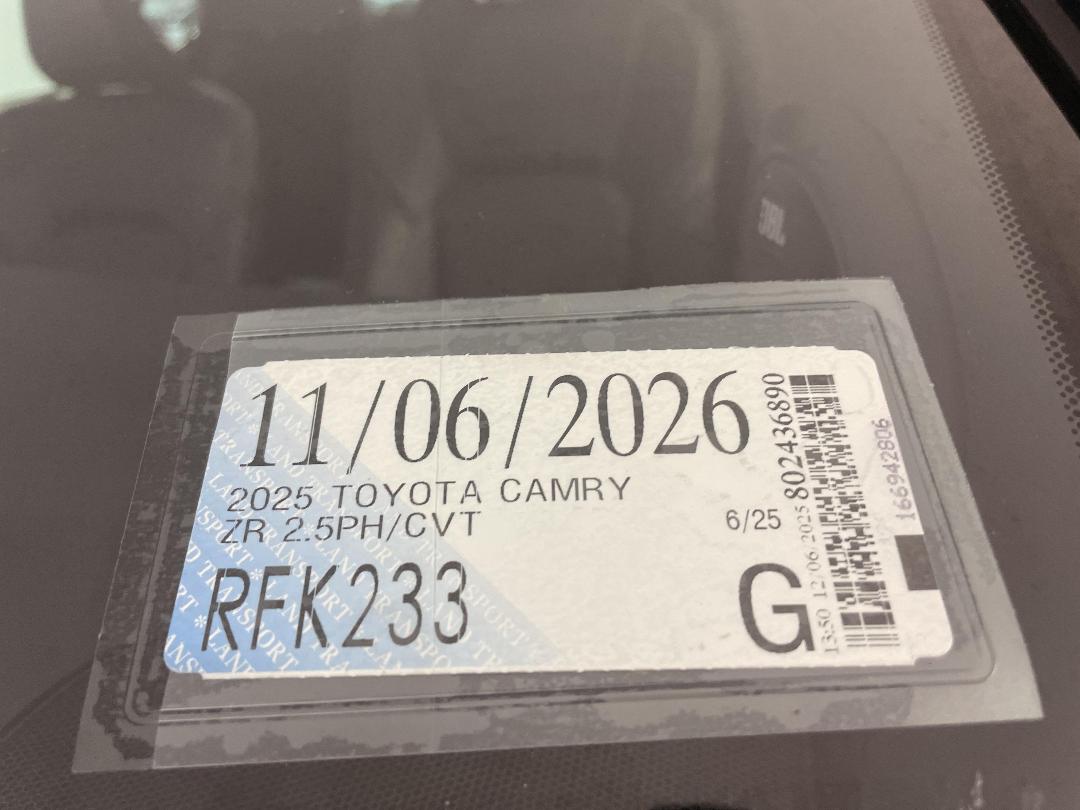 Photo '33' of Toyota Camry Photo '33' of Toyota Camry