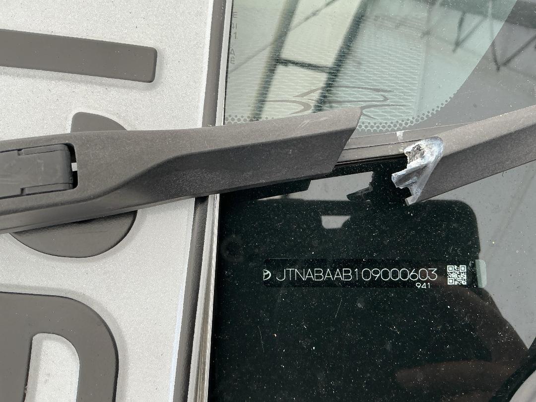 Photo '22' of Toyota Corolla Cross Limited Photo '22' of Toyota Corolla Cross Limited