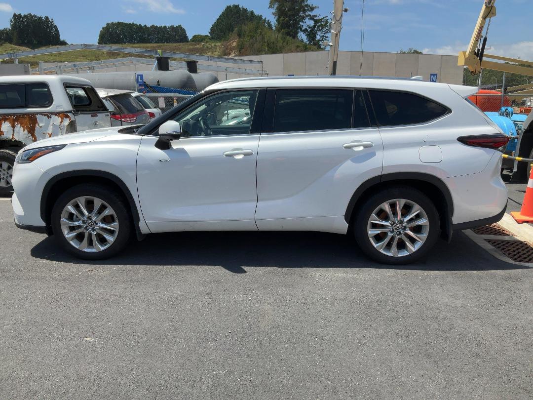 Photo '4' of Toyota Highlander Limited ZR