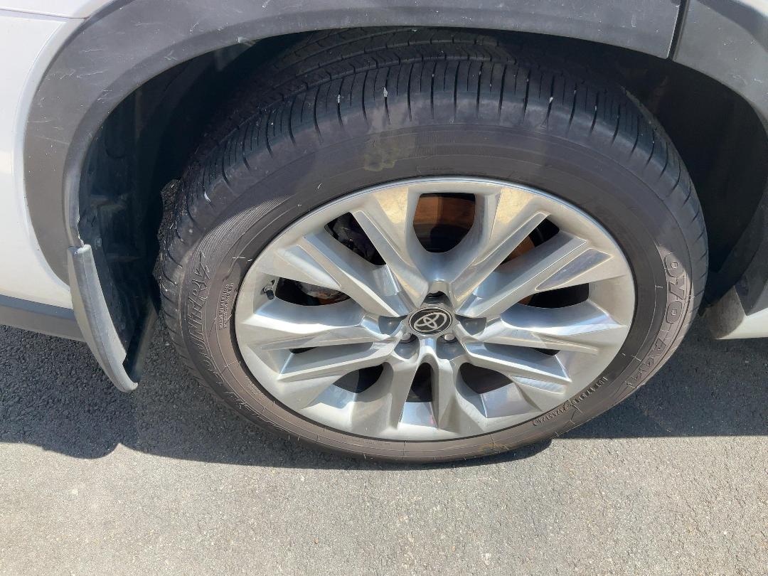 Photo '8' of Toyota Highlander Limited ZR