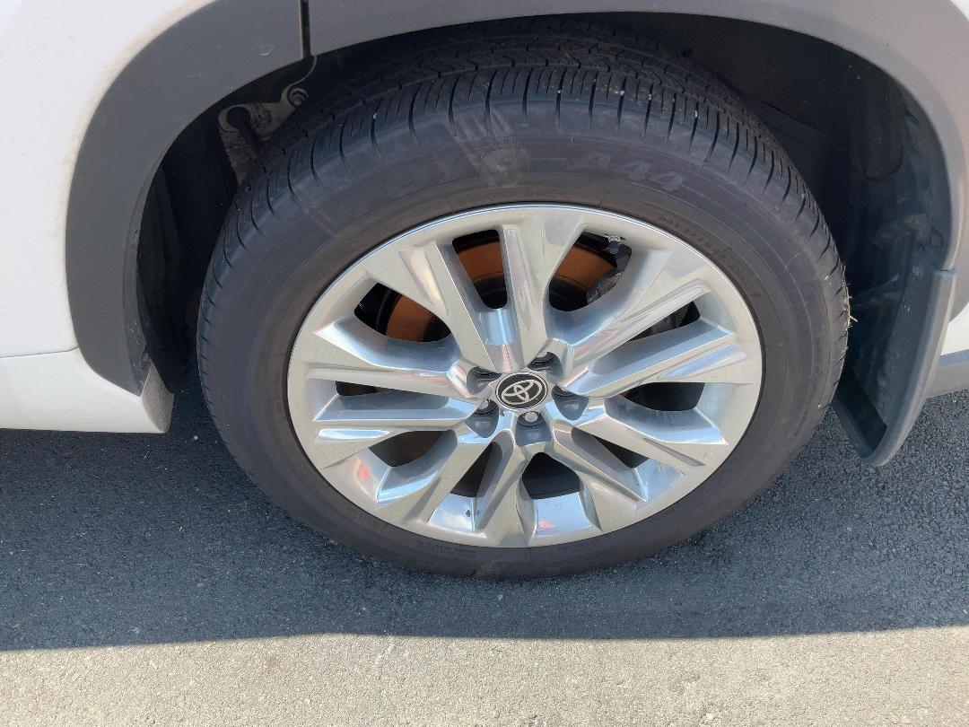 Photo '11' of Toyota Highlander Limited ZR