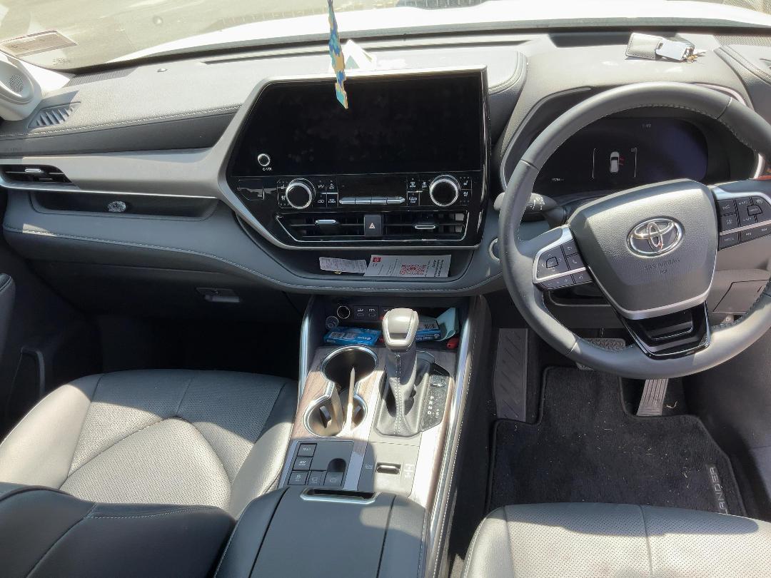 Photo '13' of Toyota Highlander Limited ZR