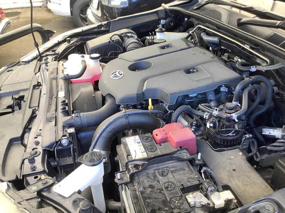 Photo '13' of Toyota Hilux SR TD DC/CC