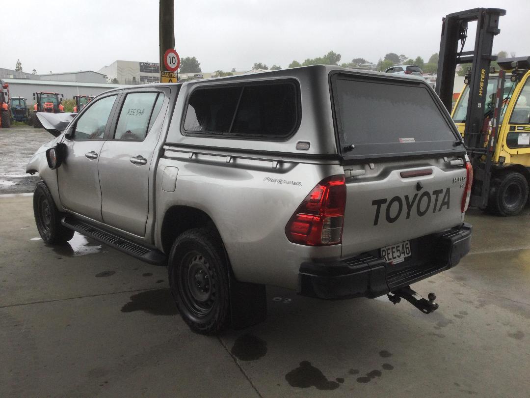 Photo '5' of Toyota Hilux SR TD DC Photo '5' of Toyota Hilux SR TD DC