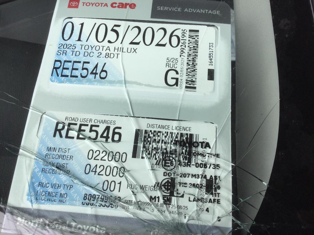 Photo '18' of Toyota Hilux SR TD DC Photo '18' of Toyota Hilux SR TD DC