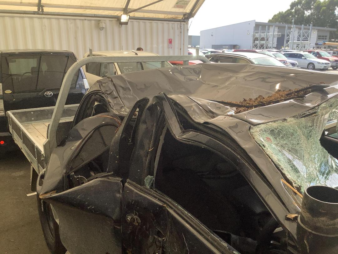 Photo '5' of Toyota Hilux SR TD DC/CC Photo '5' of Toyota Hilux SR TD DC/CC