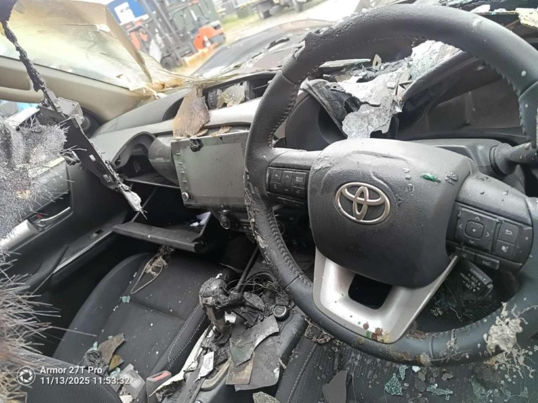 Photo '12' of Toyota Hilux SR5 TD DC Photo '12' of Toyota Hilux SR5 TD DC