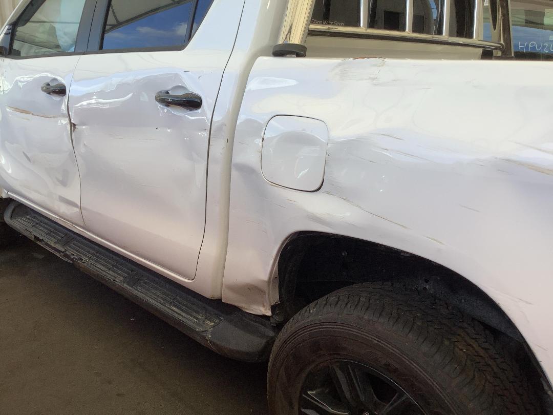 Photo '12' of Toyota Hilux SR5 TD DC