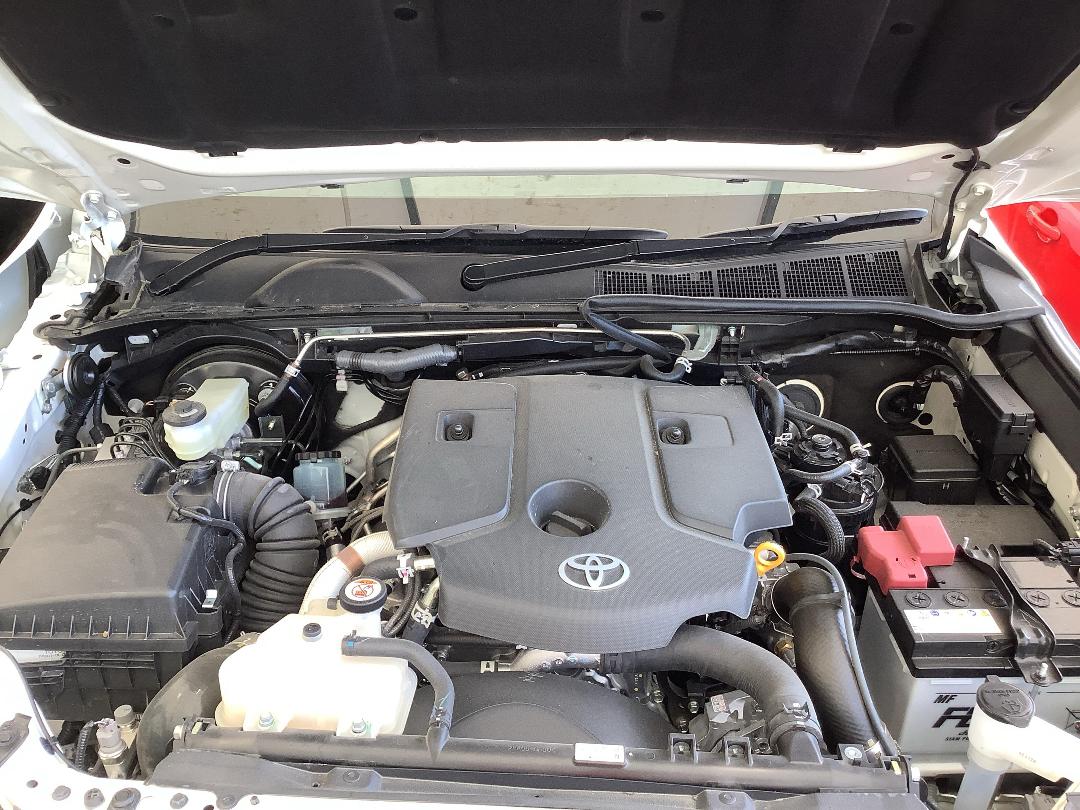 Photo '16' of Toyota Hilux SR5 TD DC