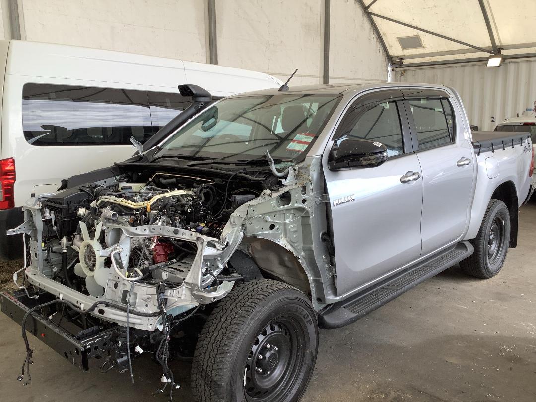 Photo '3' of Toyota Hilux SR TD DC