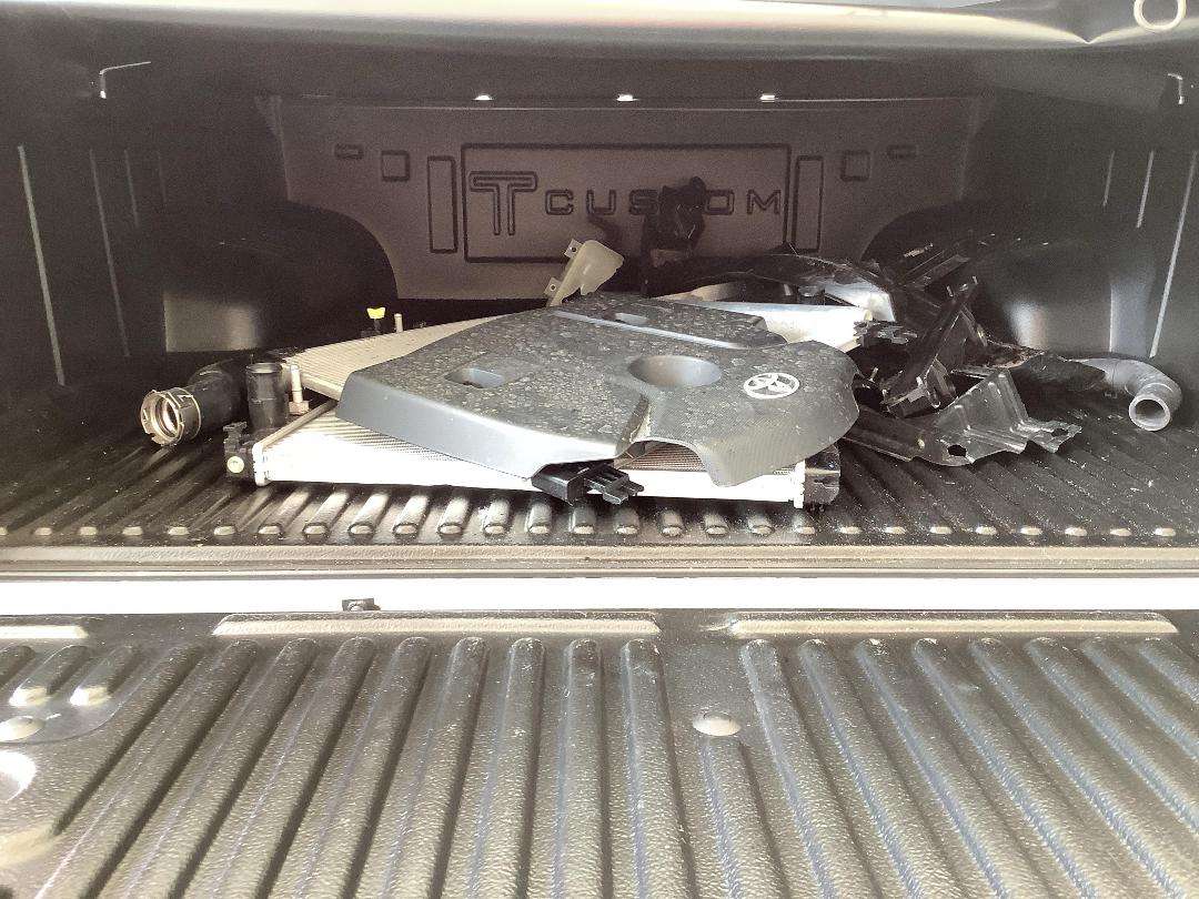 Photo '9' of Toyota Hilux SR TD DC